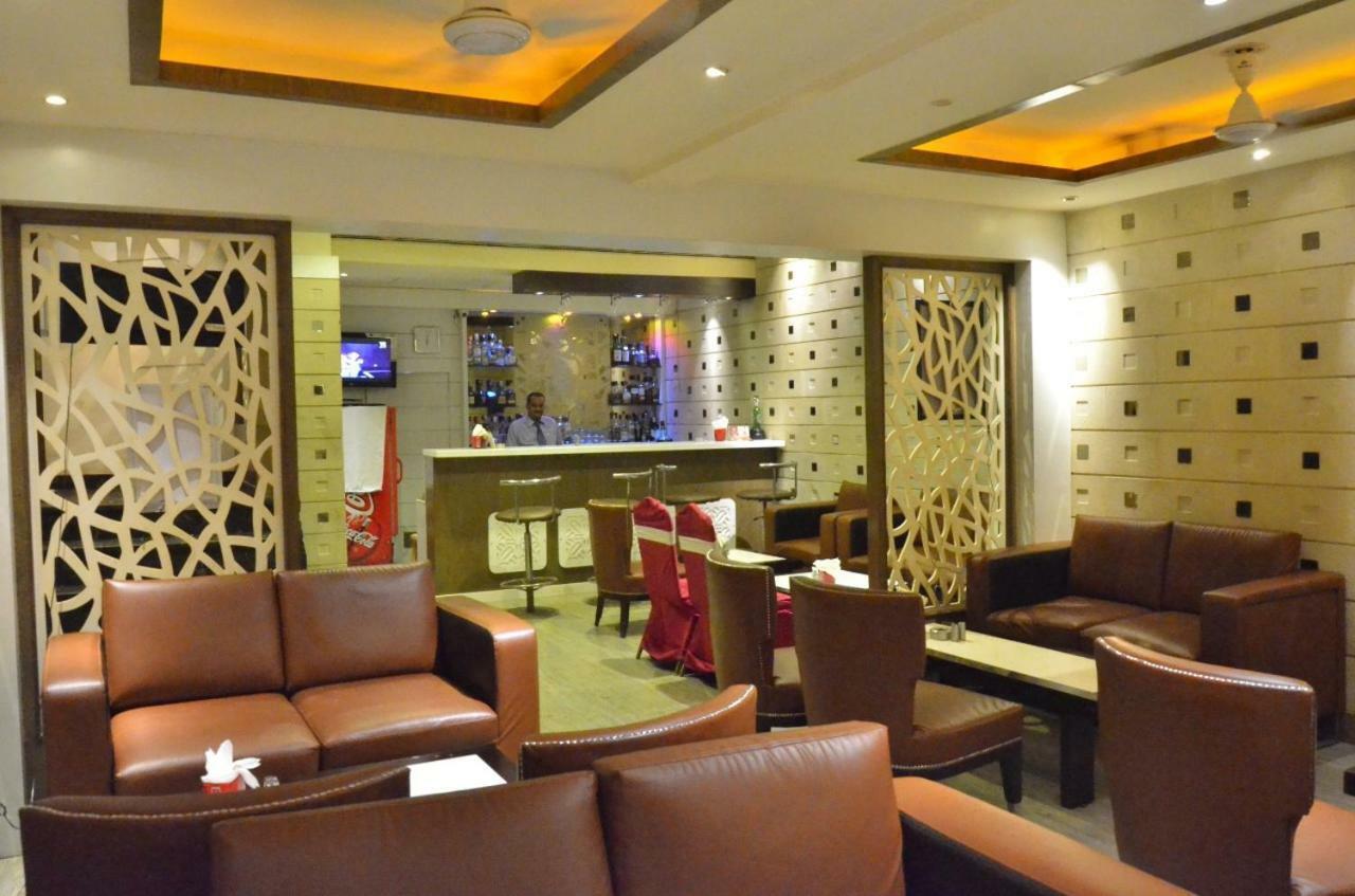 Hotel Landmark Gwalior Dış mekan fotoğraf